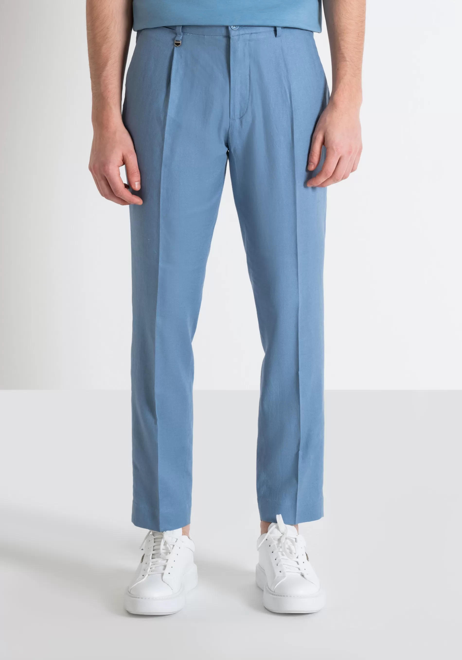 New GUSTAF CARROT FIT TROUSERS IN LINEN VISCOSE BLEND FABRIC Trousers