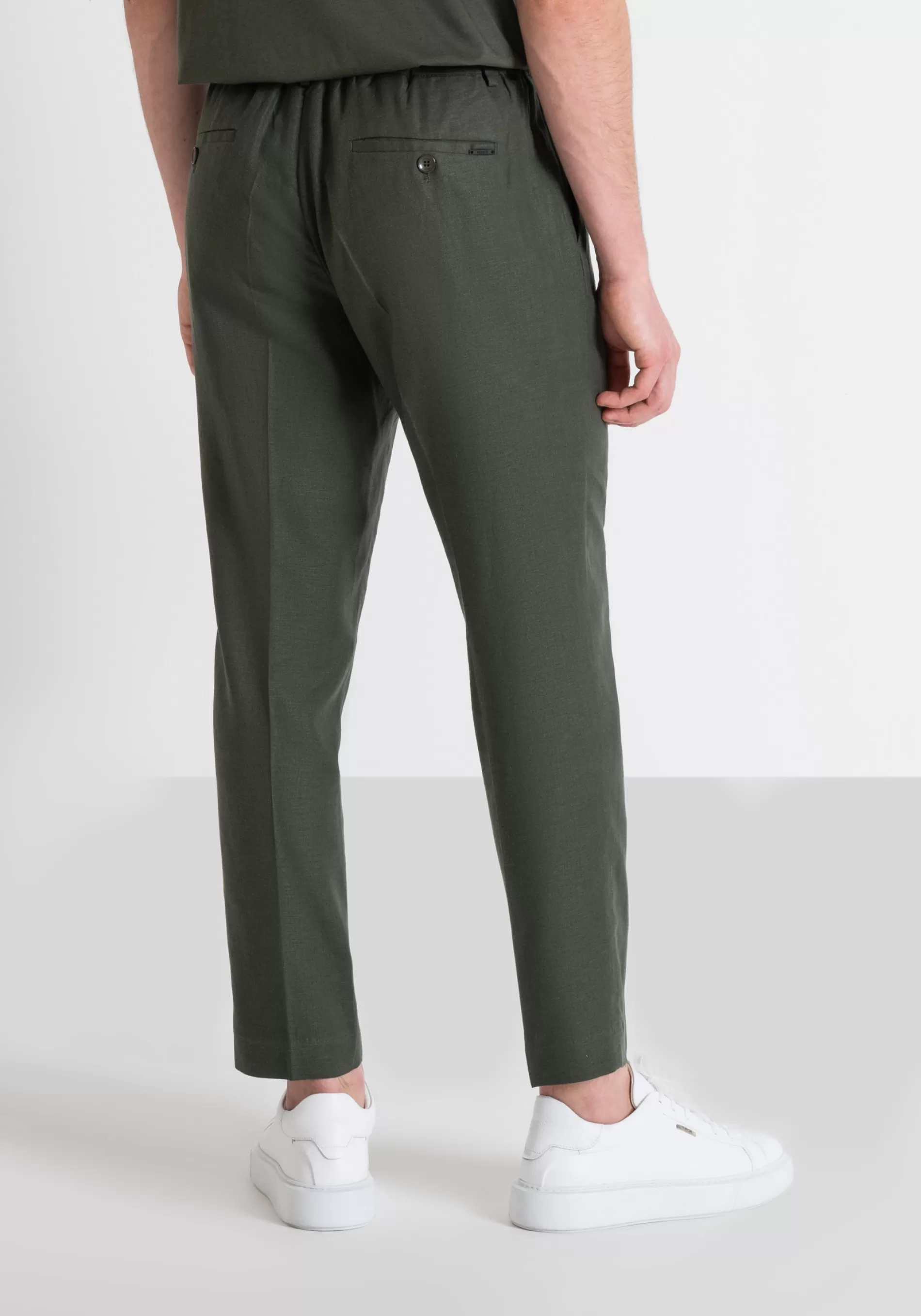 Outlet GUSTAF CARROT FIT TROUSERS IN LINEN VISCOSE BLEND FABRIC Trousers