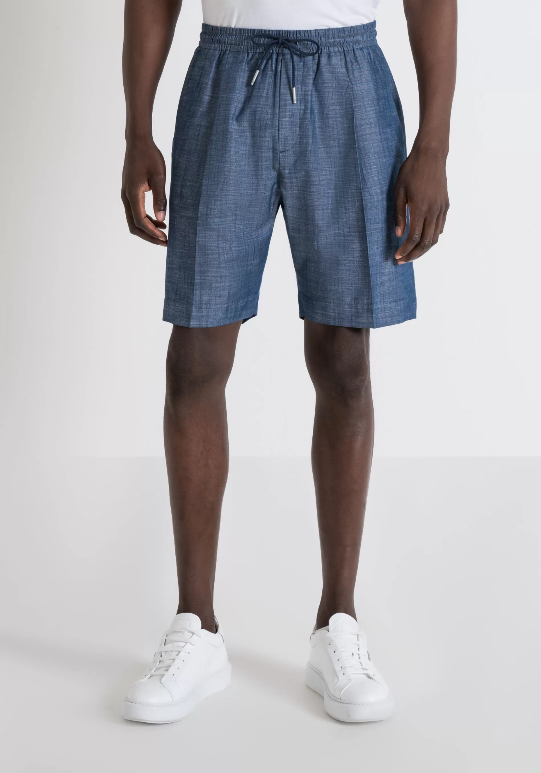 Fashion NEIL REGULAR FIT SHORTS Trousers