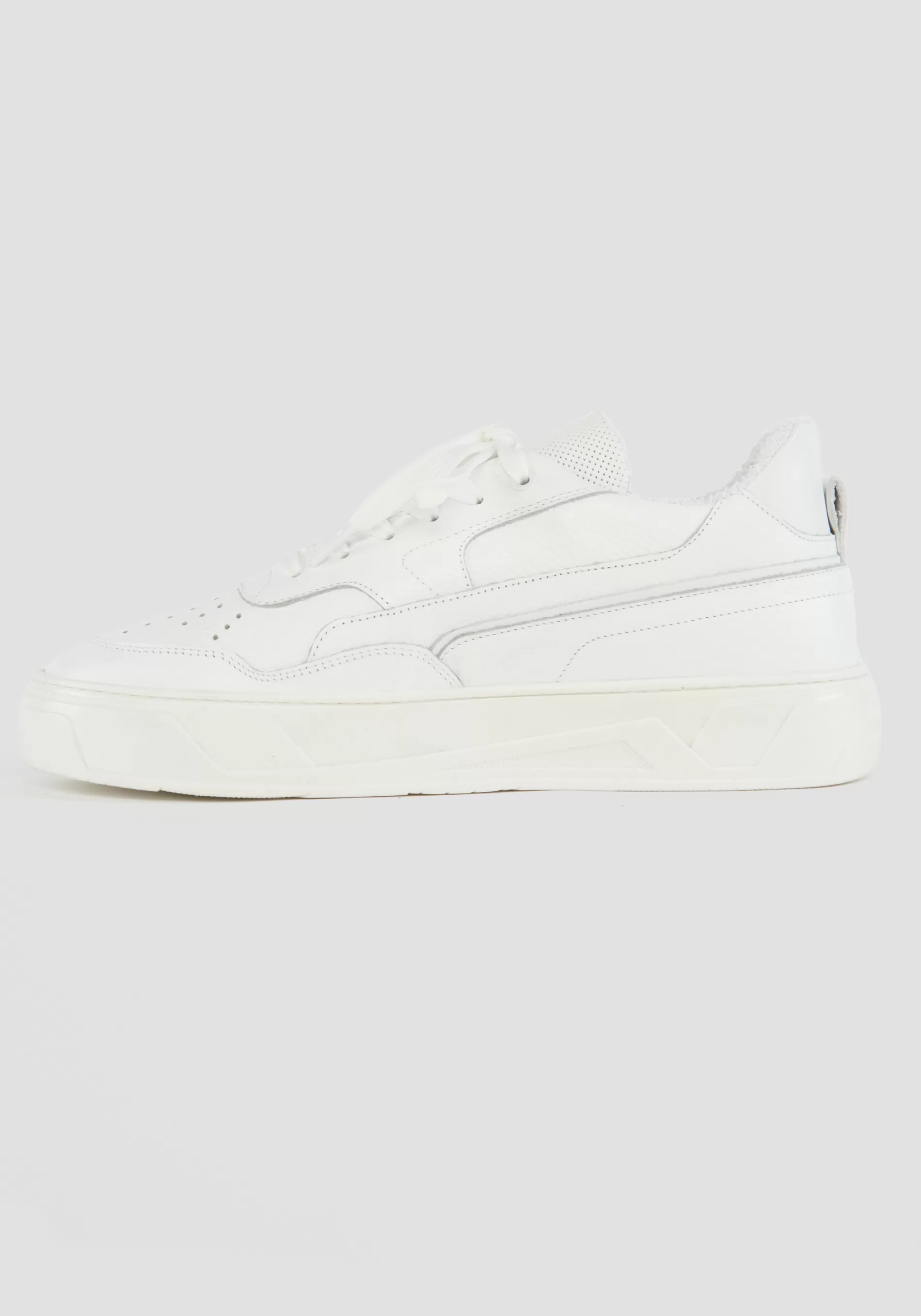 Clearance "707" LOW-TOP LEATHER SNEAKERS Sneakers