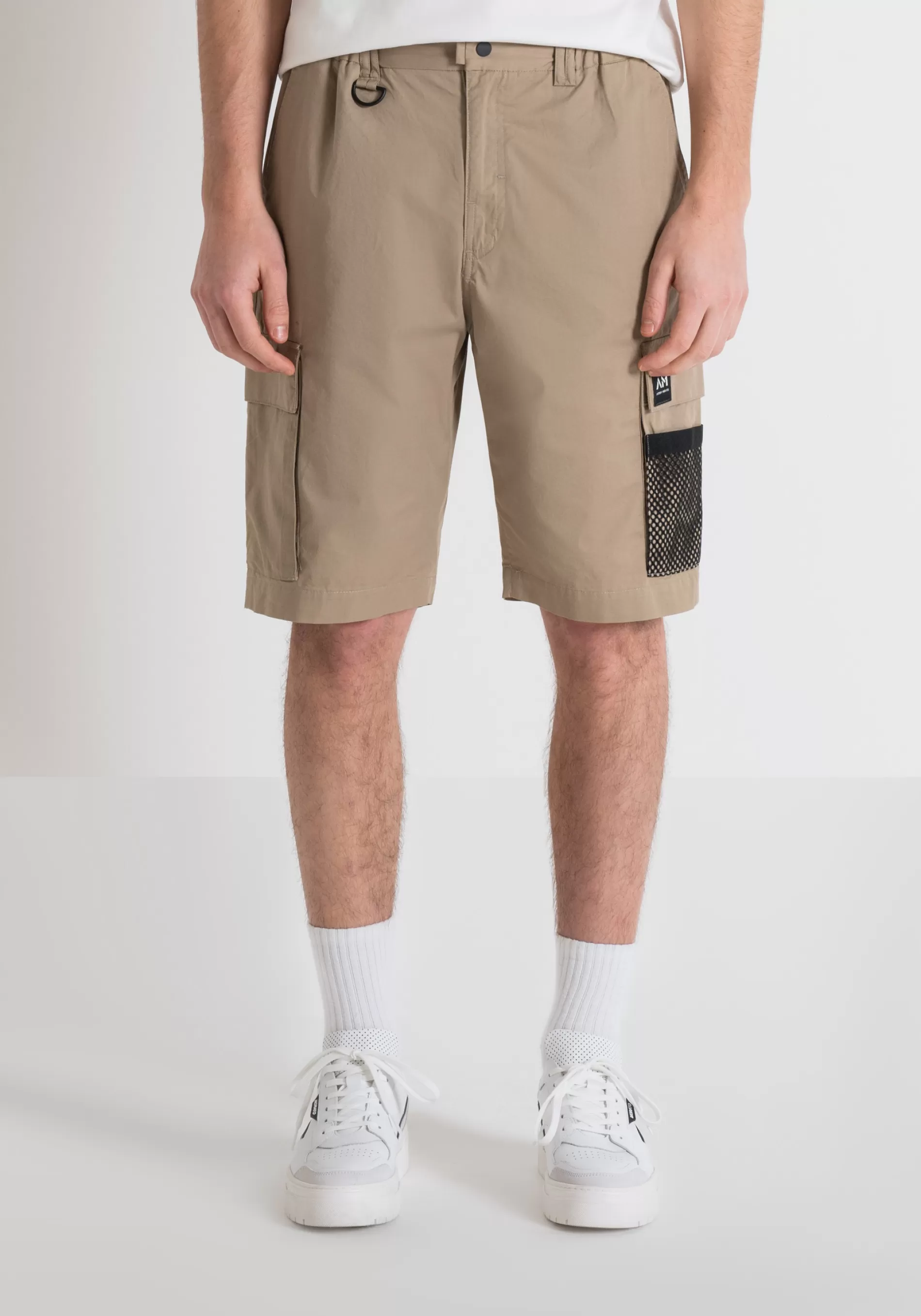 Clearance REGULAR FIT COTTON TWILL SHORTS WITH LOGO PATCH Trousers