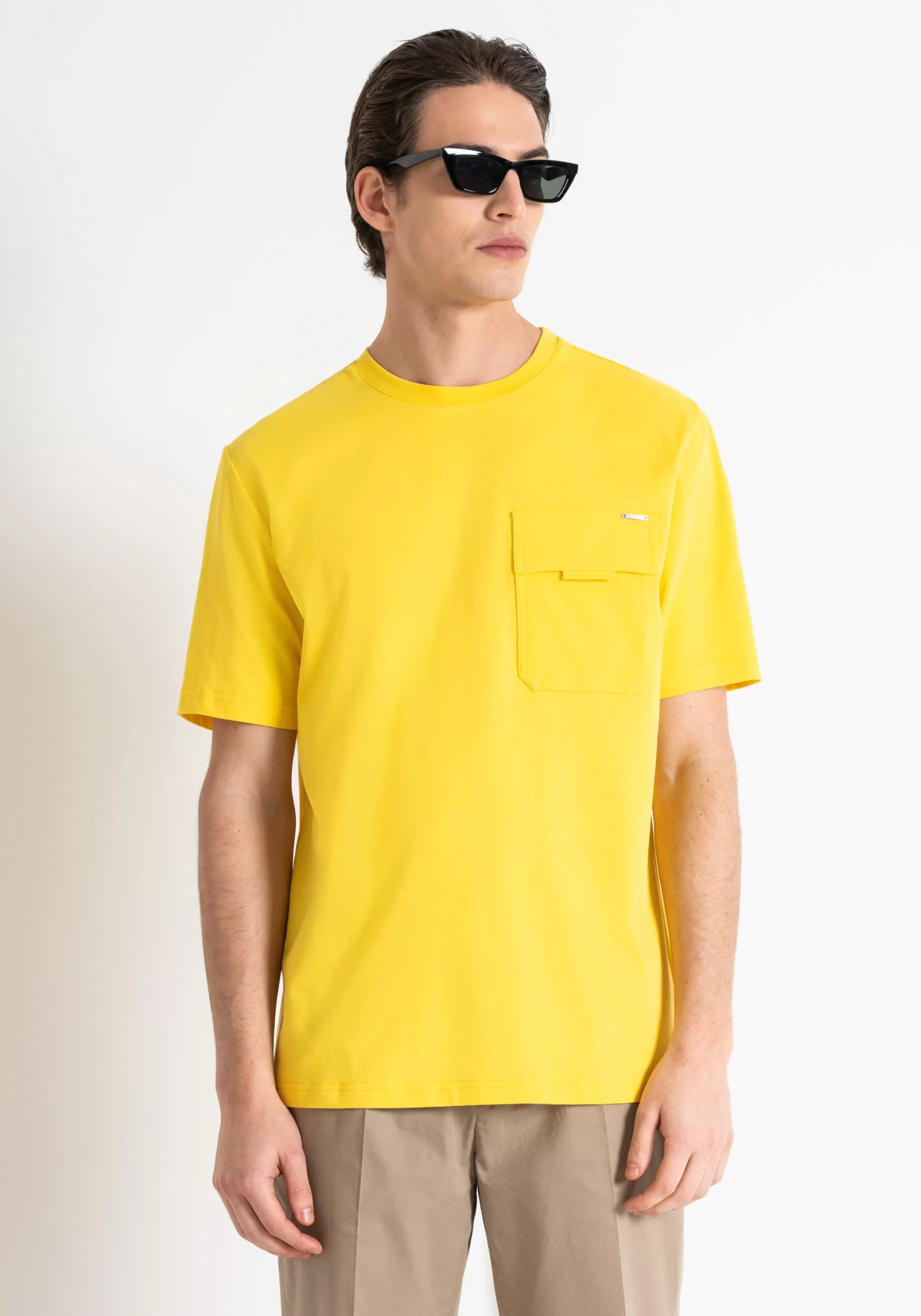 Store RELAXED FIT T-SHIRT IN COTTON WITH LOGO PLAQUE T-shirts and Polo