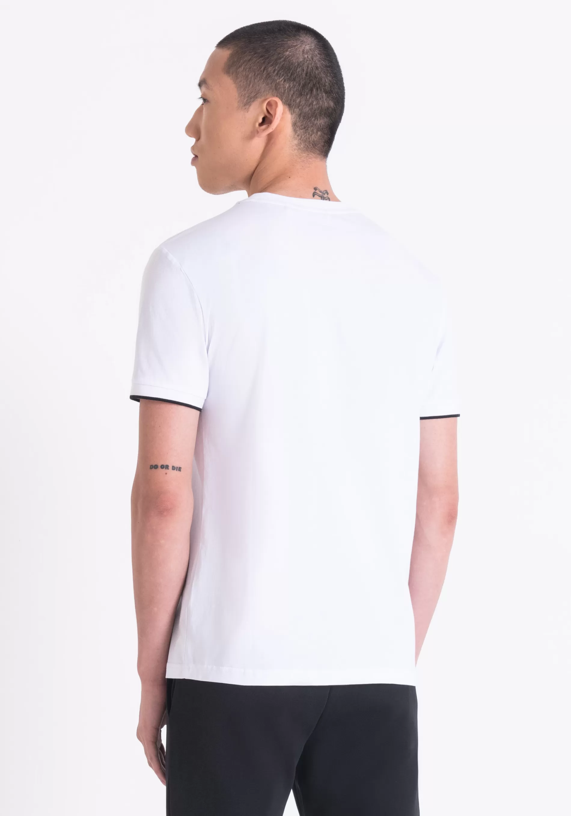 Shop SLIM FIT COTTON T-SHIRT WITH LOGO PATCH T-shirts and Polo