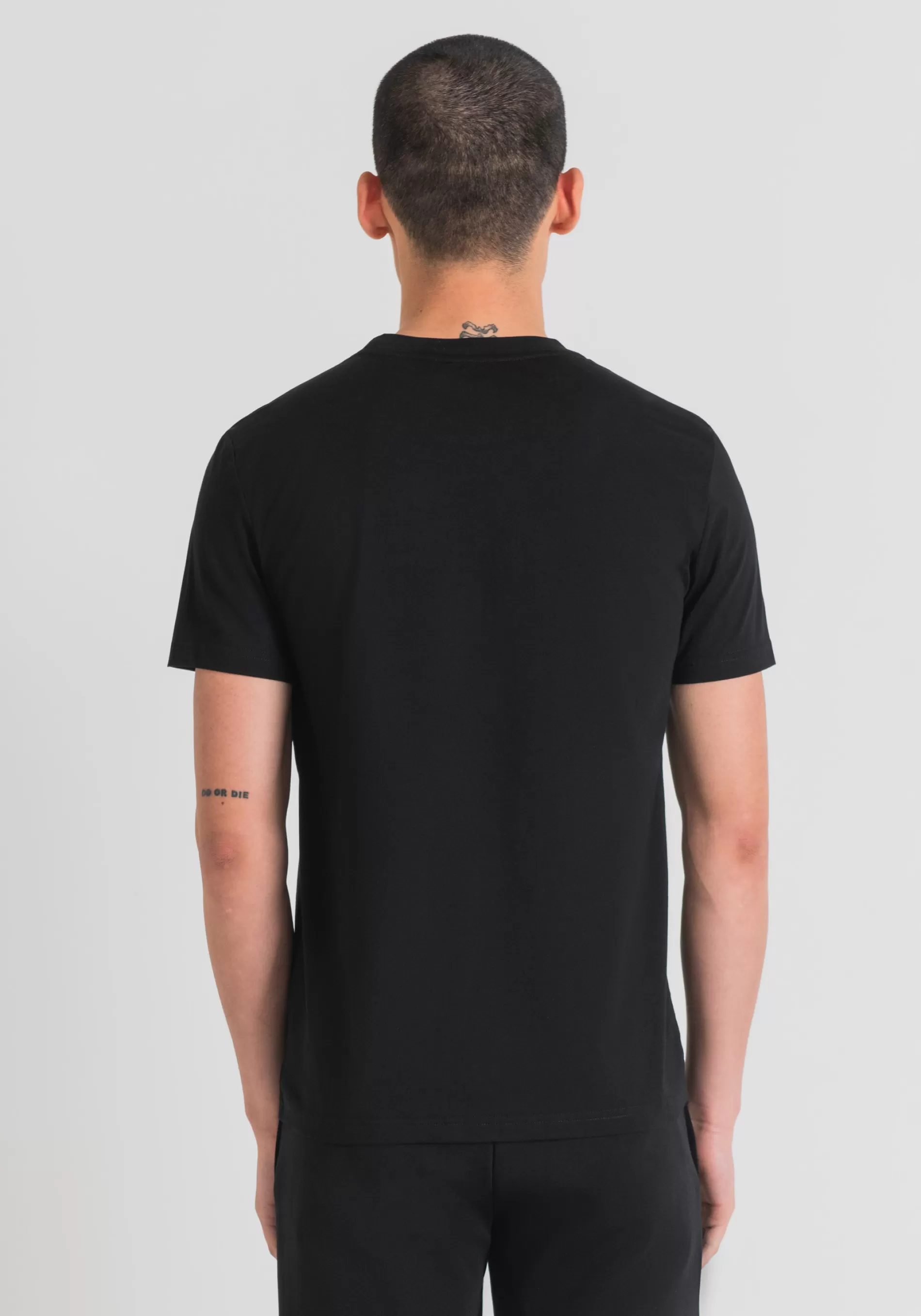 New SLIM FIT T-SHIRT IN COTTON WITH RUBBER-EFFECT LOGO PRINT T-shirts and Polo