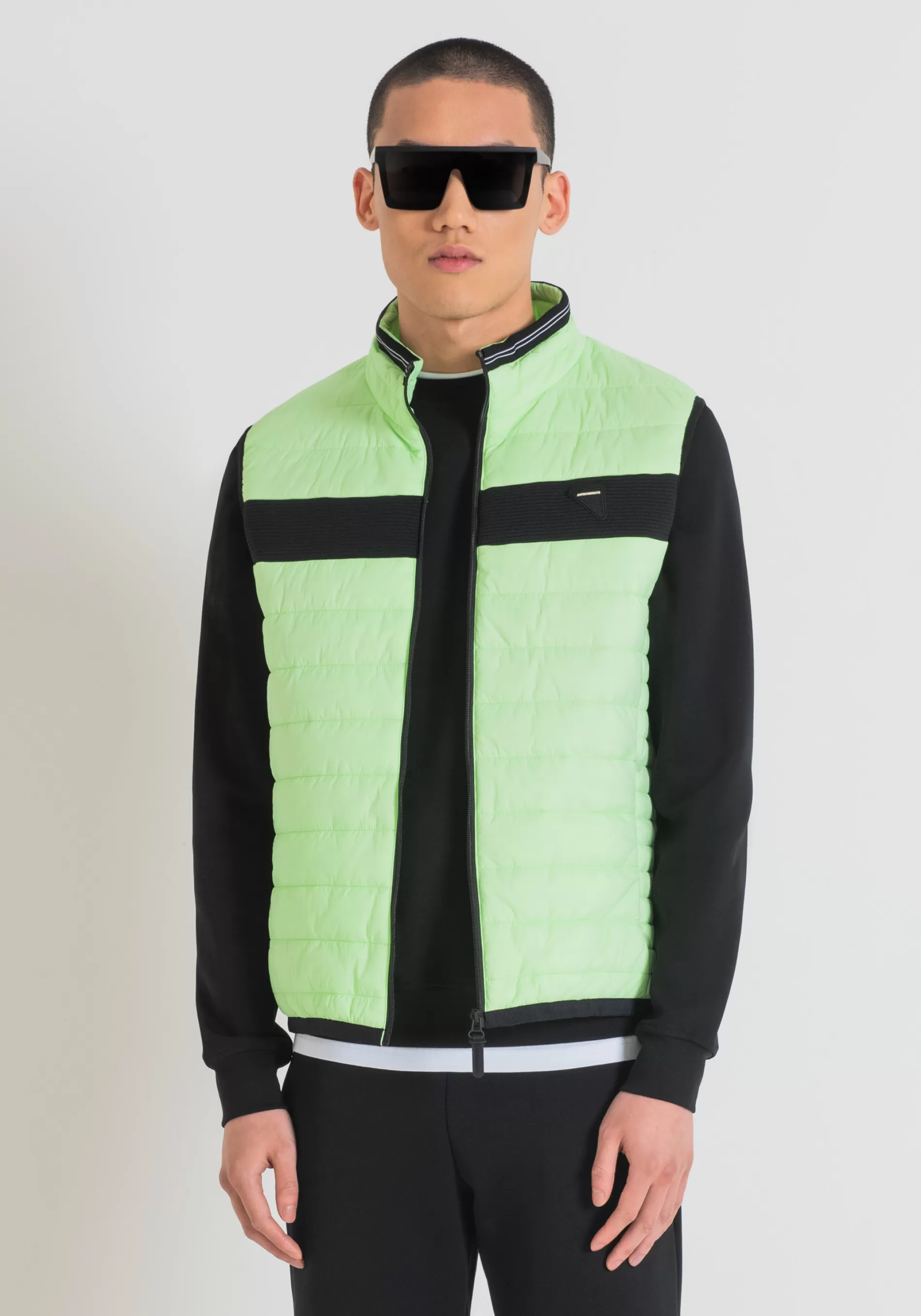 Online SLIM FIT VEST IN SHIOZE NYLON WITH LOGO PATCH Field Jackets and Coats